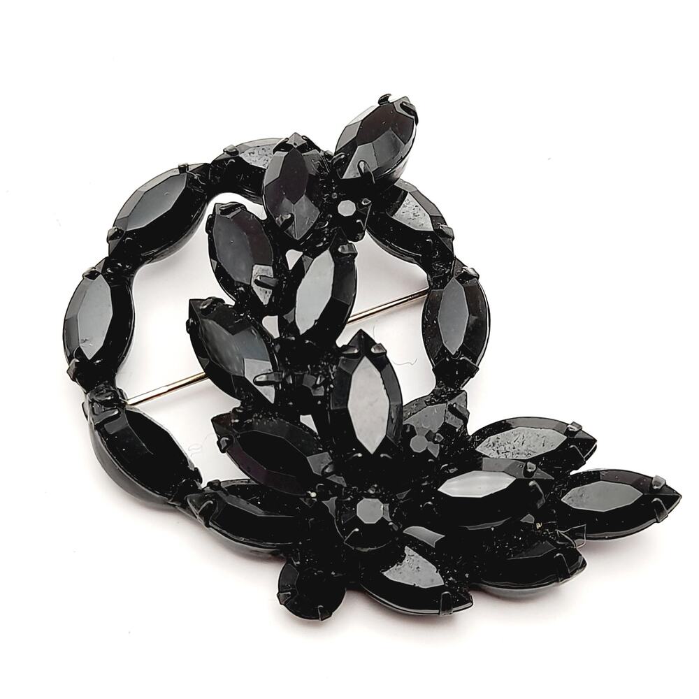 Vintage Black Rhinestone Wreath Floral 1960s Brooch, Japanned Black Enamel